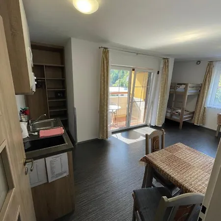 Maxovo Kralovstvi Apartment Rovensko pod Troskami Exterior photo